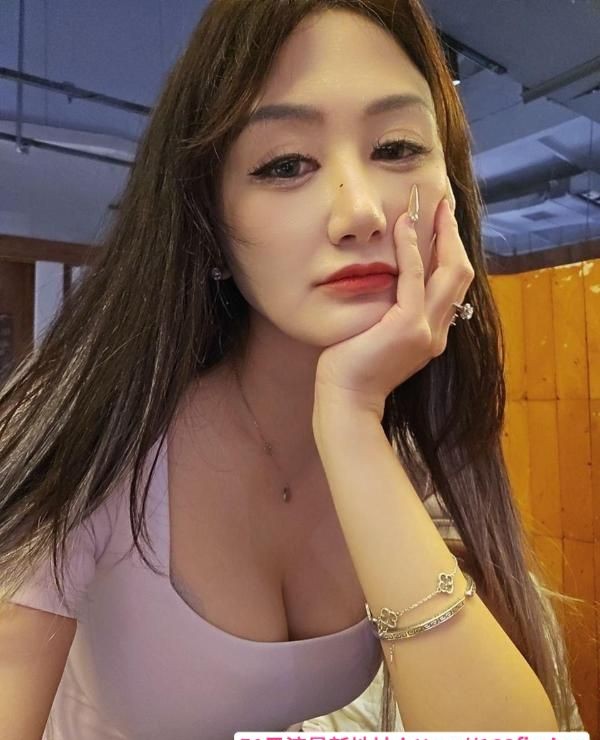 吴中大胸尼尼