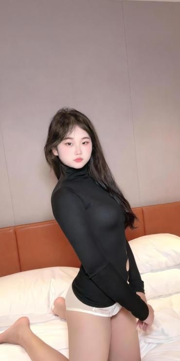 上城翘臀肉腿嫩妹