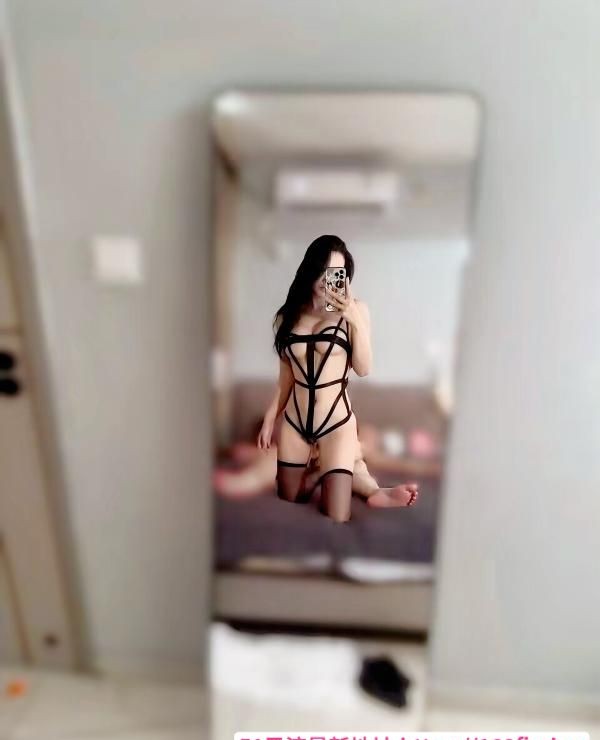 东站颜控大长腿佳佳