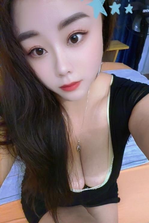 服务美妇依依