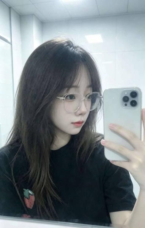 00后气质小妹