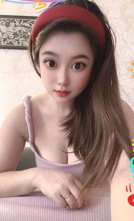 大连性感大胸小静