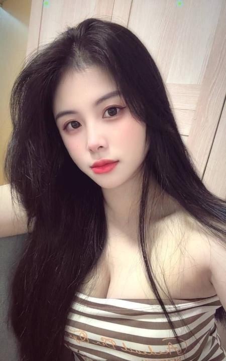 风情娇小妹子兼职