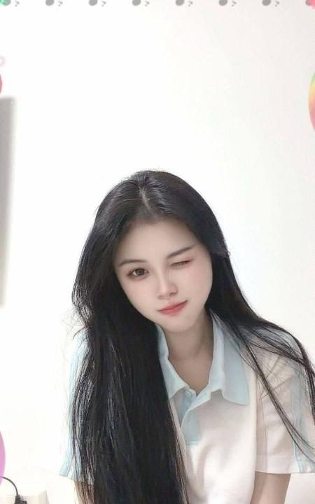 风情娇小妹子兼职