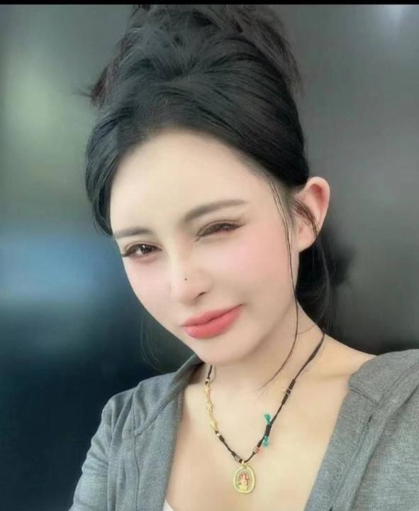 气质高挑服务系小姐姐