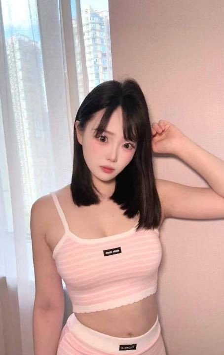 上城大胸妹子七七