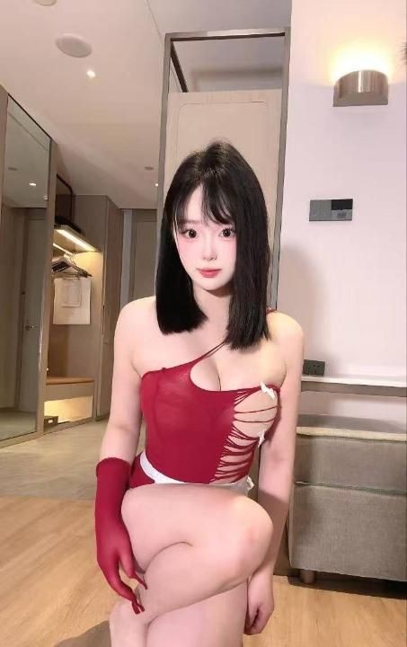 上城大胸妹子七七
