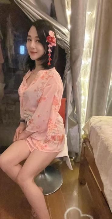 建邺翘臀少妇小米
