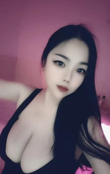 天然F奶茶老师