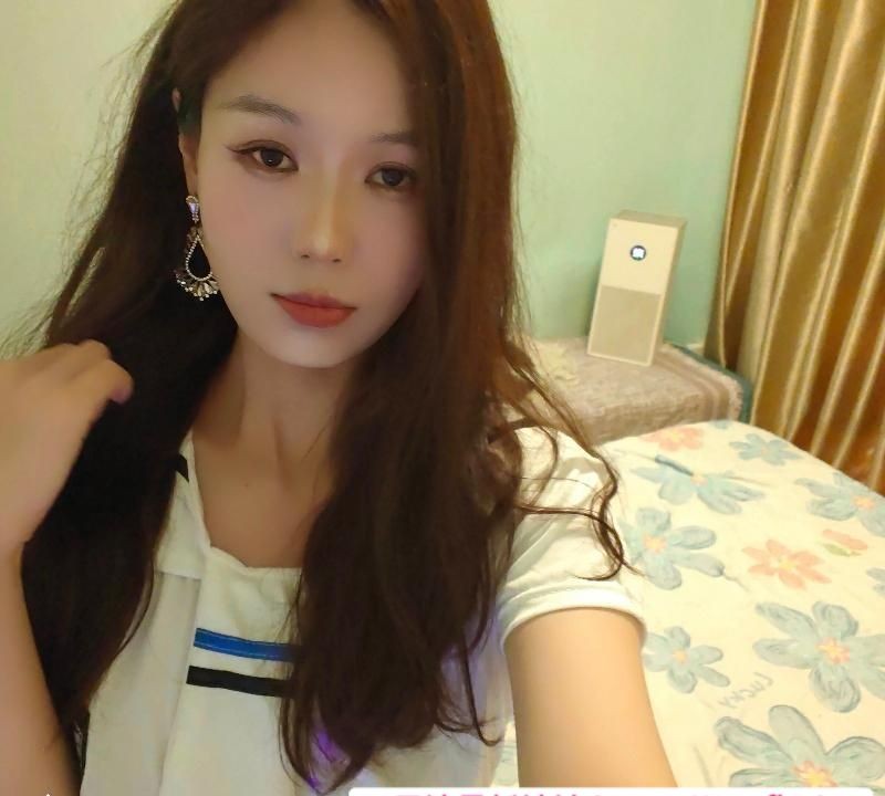 光谷骚媚儿