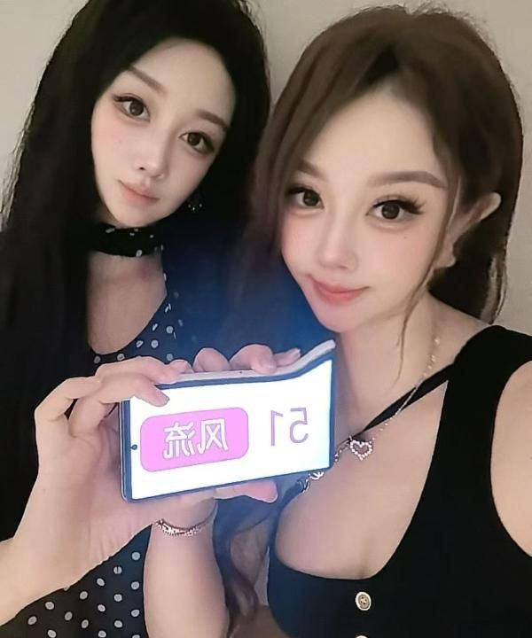 夜战极品健身姐妹花