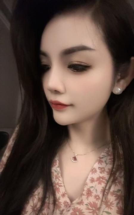 新疆美女黑丝大长腿