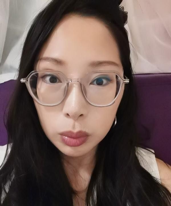 闷骚少妇芯芯
