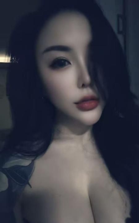 栖霞服务系御姐