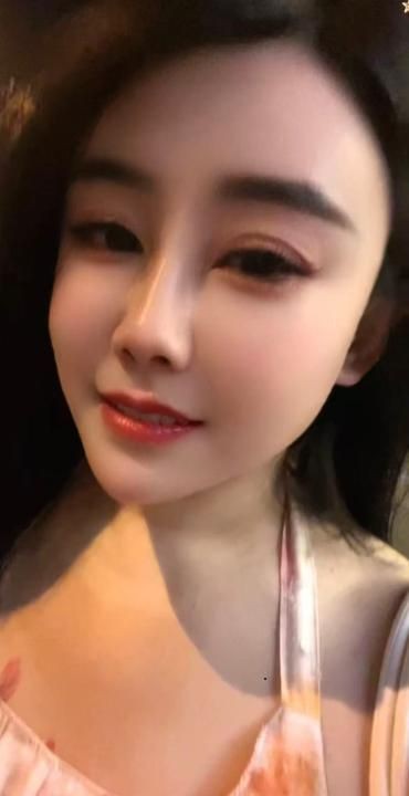 长舌骚浪女
