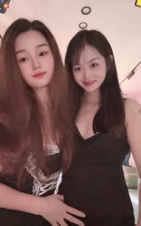 性价比双飞口爆姐妹