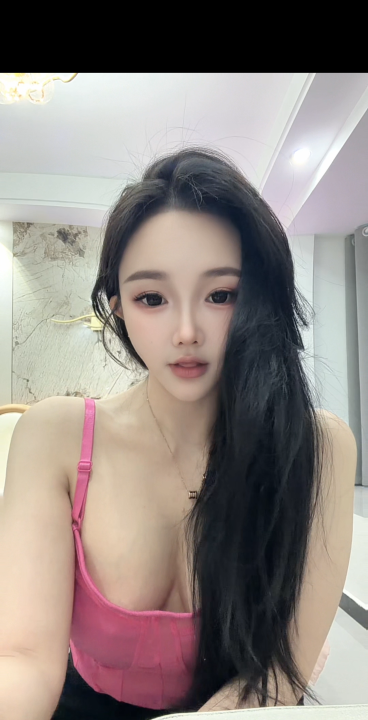 身材苗条一字马可可