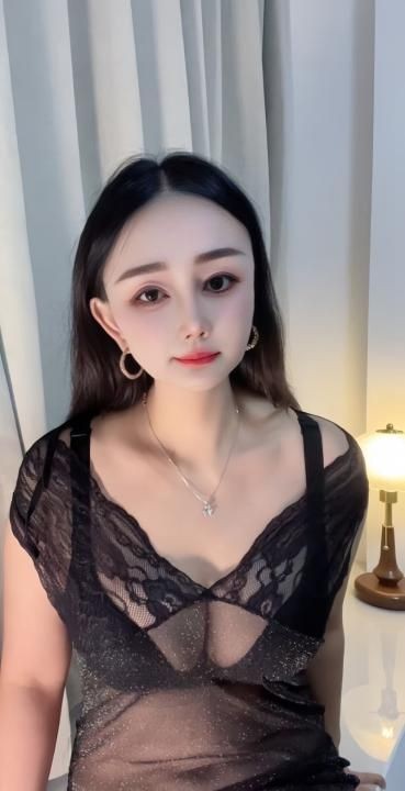 上城大胸妹子小七