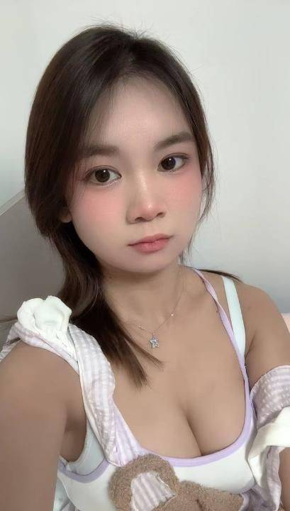 性感粉嫩多汁小骚货