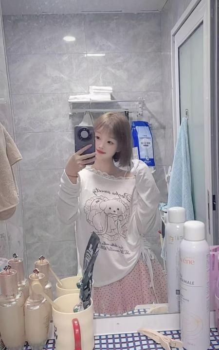骚货小爱老师