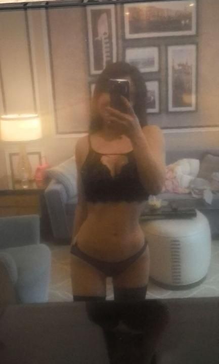 舌吻轻熟老板娘