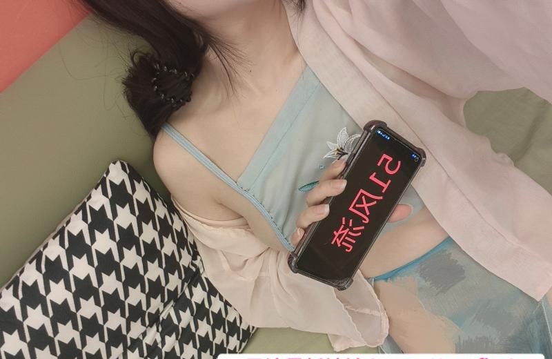 五刷湖塘小姐姐