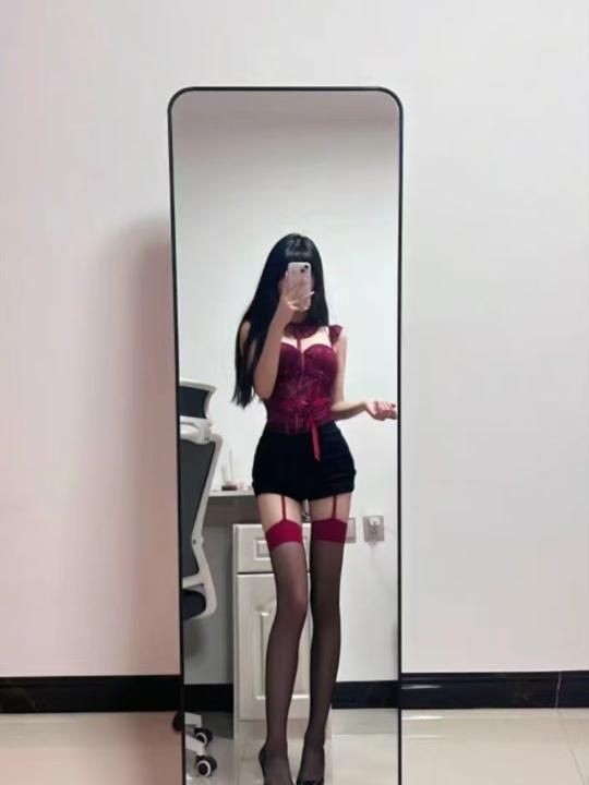 光谷大长腿风骚小姐姐