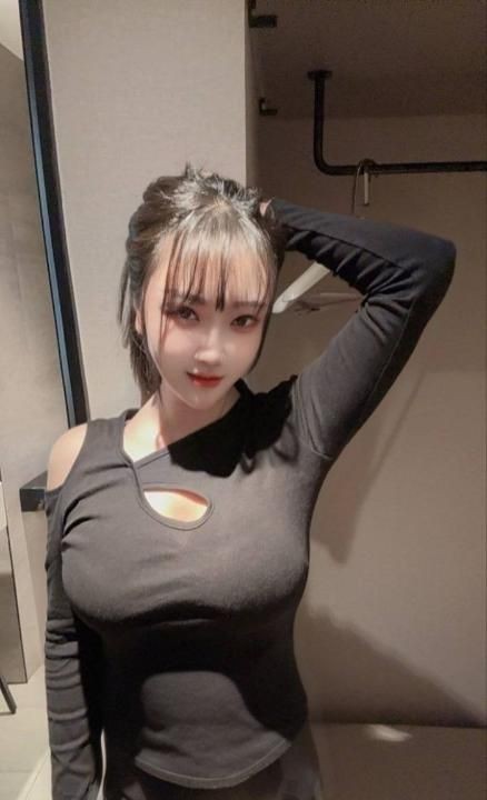 艳舞双双