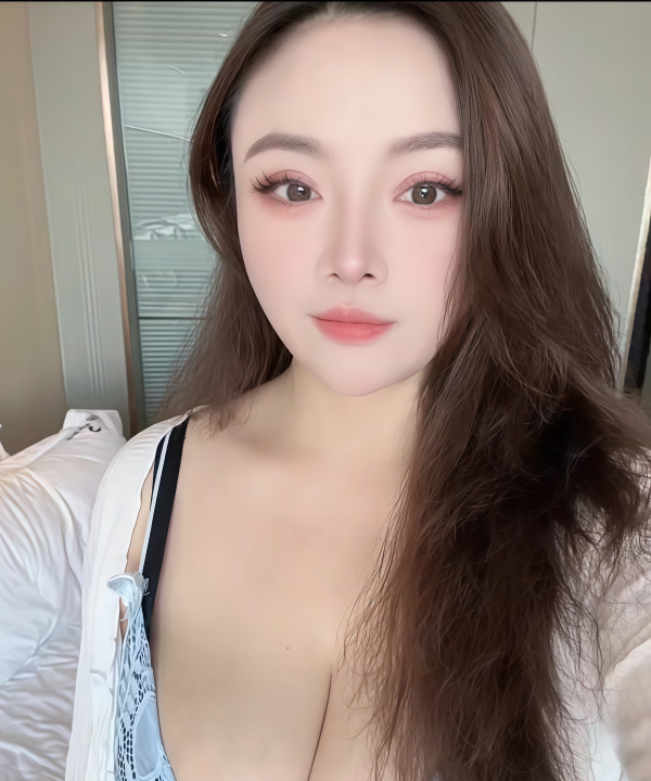 岳麓F巨乳小琴