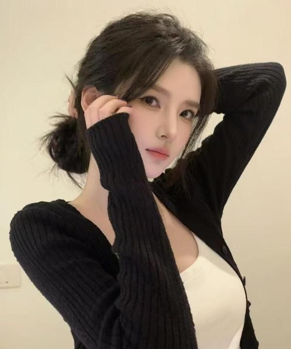 高颜值极品身材美女