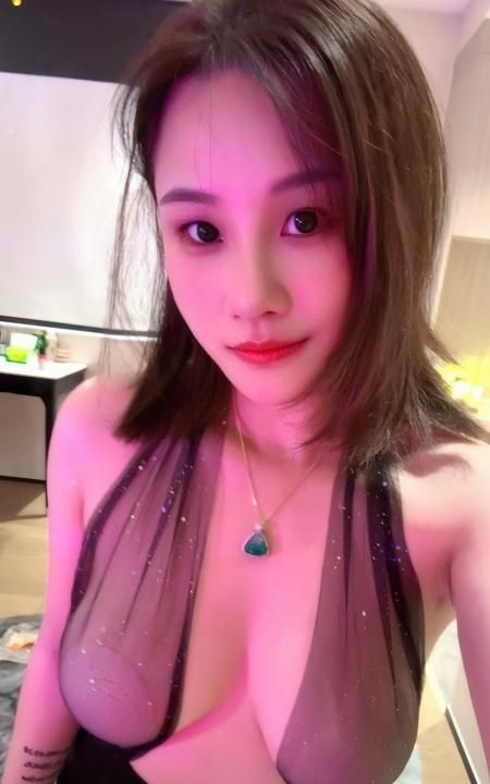 闵行翘臀大奶妹潇潇