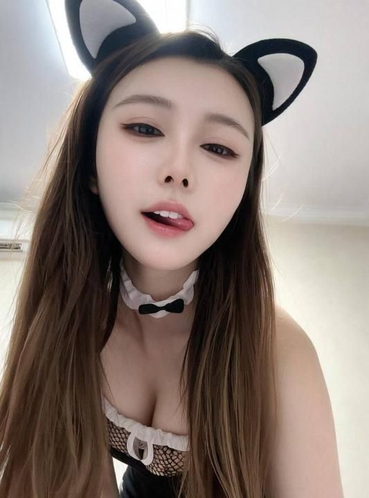 床上金秘书浪漫满屋