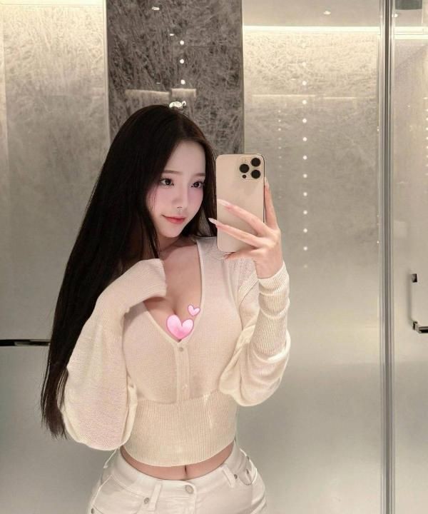 丰满女友感小仙女