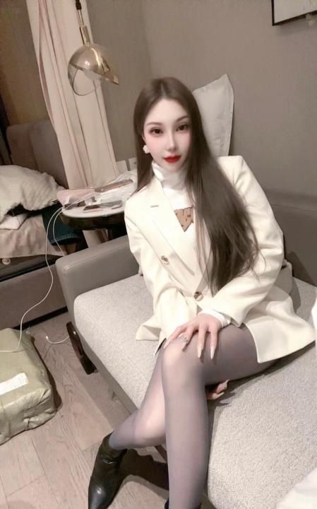 天拖性格美女