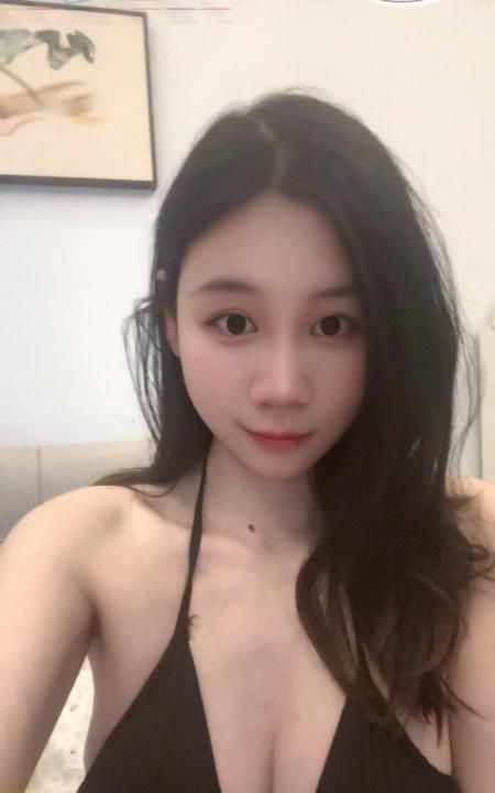 年轻颜值橙橙