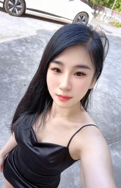 白云风骚肤白大波媚