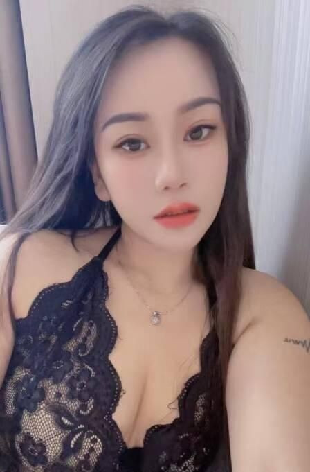 丰满身材妹子服务好