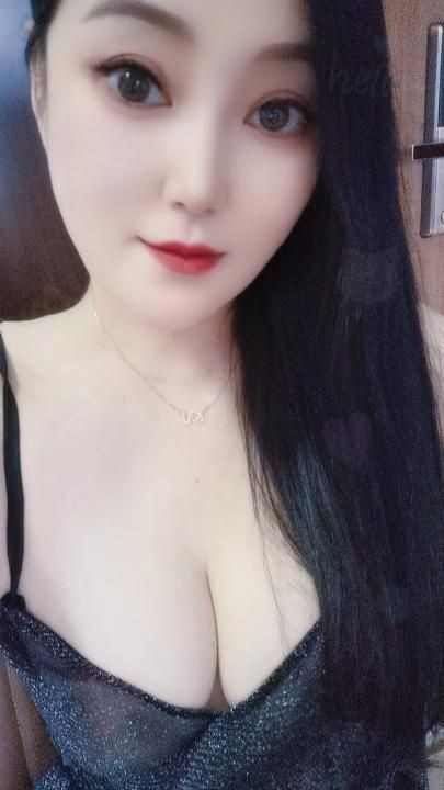 御姐依晨儿