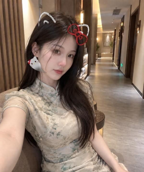 龙华94小姐姐一枚