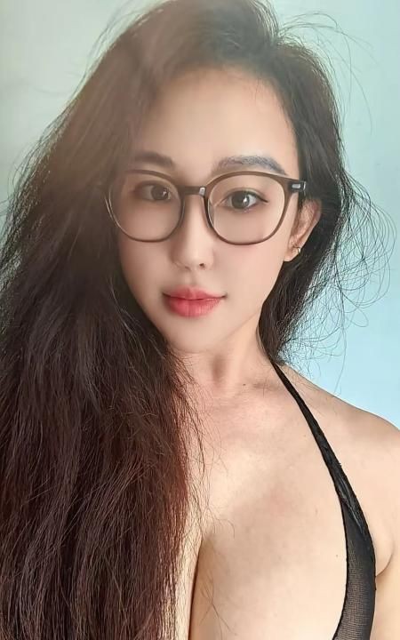 大长腿韵味骚妇