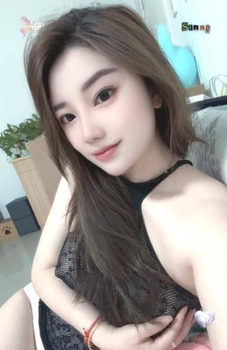 丰满性感美少妇