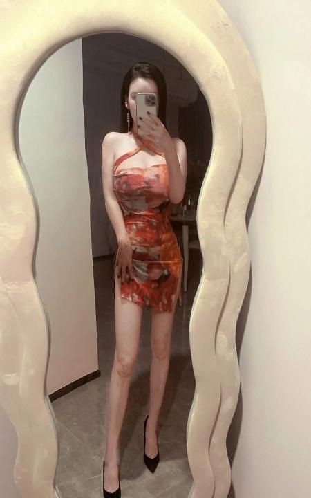 美乳长腿骚温妮