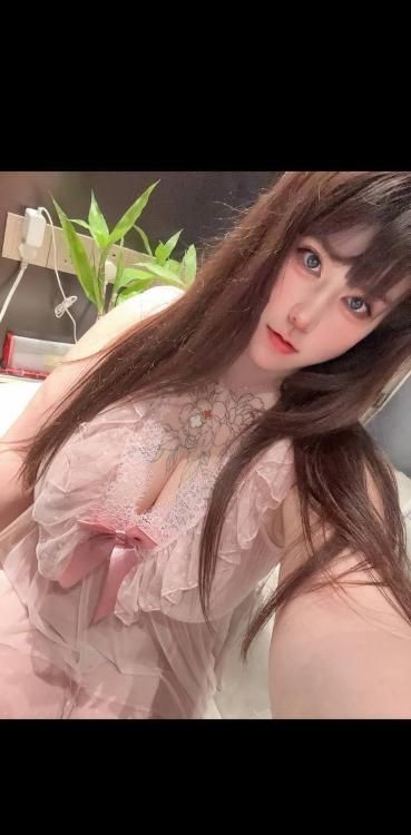 莲花舌波霸小范