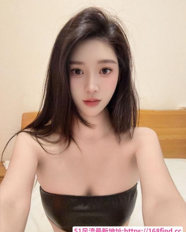 肤白美胸颜值悠悠