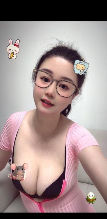 洪山肥臀榨汁机薇薇