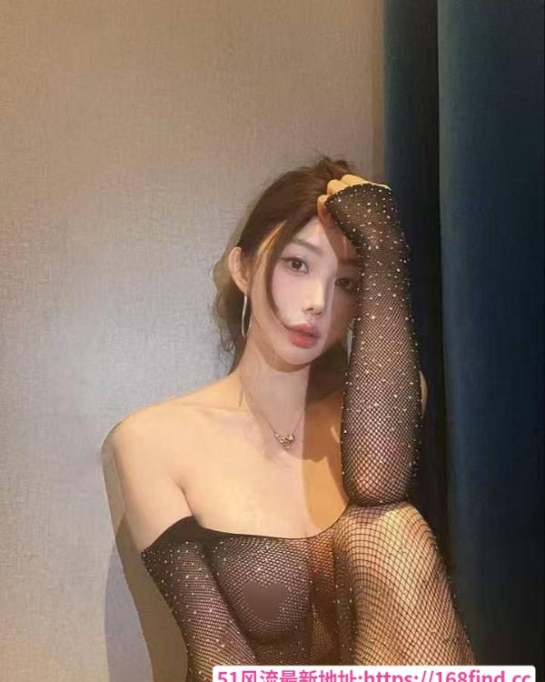 天河性感大奶刘鑫鑫