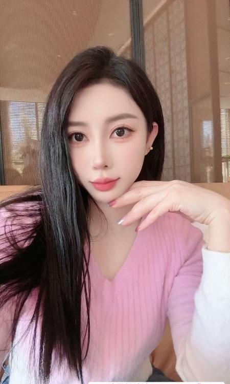 性感丰满大胸黎老师