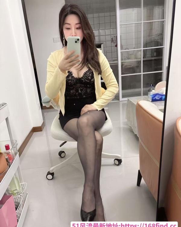 可三通风骚御姐