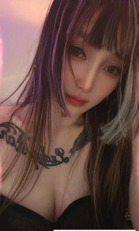 东岗喷泉花花