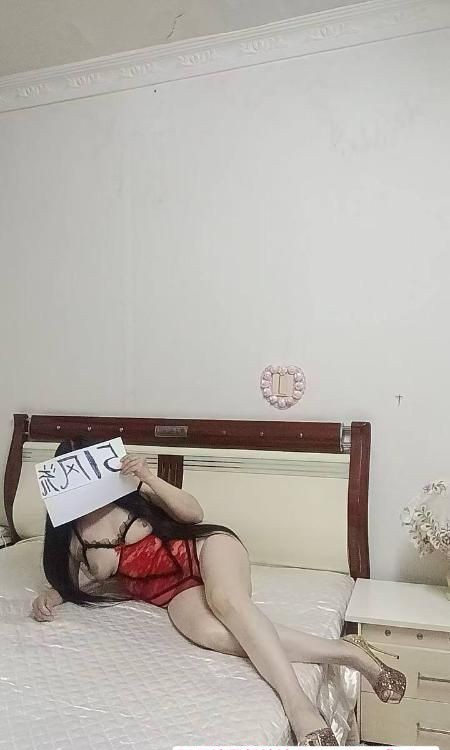 喷潮性价比翘臀骚妇